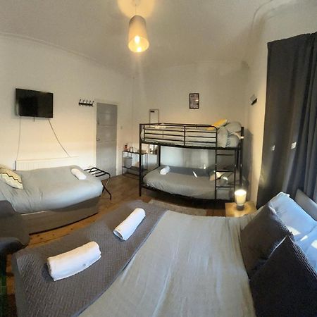 Rooms Anfield- 5 Mins From Lfc ลิเวอร์พูล ภายนอก รูปภาพ